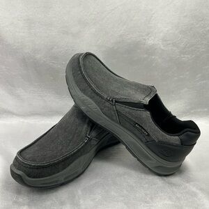 Sketchers Relax Fit Men's Slip-On Shoes Size 9.5